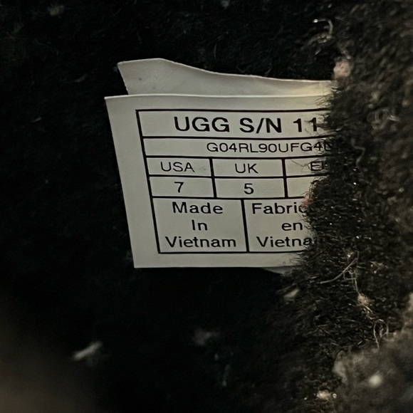 UGG Bailey Bow Crystal Boots Womens size 7 - Picture 3 of 11